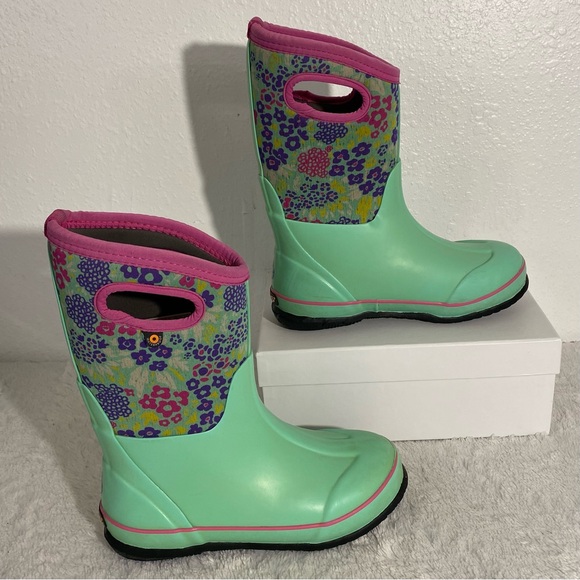 Bogs Classic Waterproof Green Floral Pull On Rubber Rain Boots Youth Size 4 - Picture 3 of 11